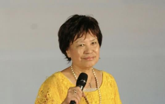 87岁无性无爱，为做慈善倾家荡产，明明长得丑却被称最美女神