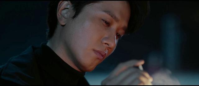 《阳光之下》7.2分大结局，他俩没攻上顶流太可惜