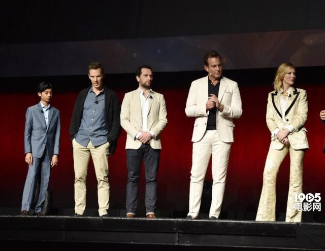 太养眼！本尼和凯特·布兰切特合作新片《毛克利》