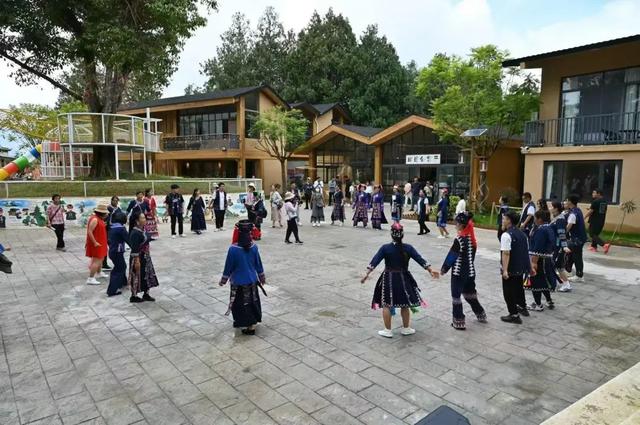 有一种叫云南的生活·旅居云南丨是时候去村里旅居，做一次曼海“精神村民”！
