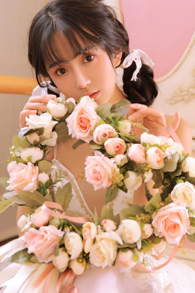 你让我痛彻心扉，并不是你的罪，爱一个人没有对不对