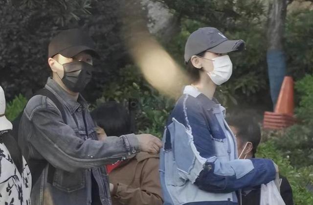 刘恺威李晓峰疑似分手！老爸刘丹亲口证实，网友怒斥他谎话连篇