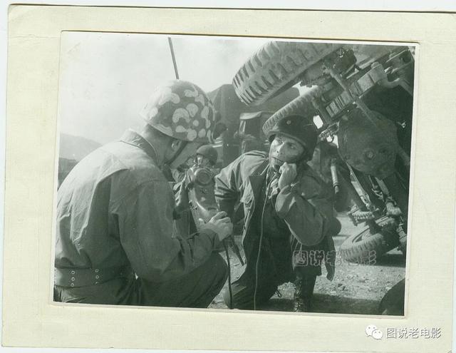 他是八一厂饰演美国人专业户，却是位传奇一生的革命军人、导演