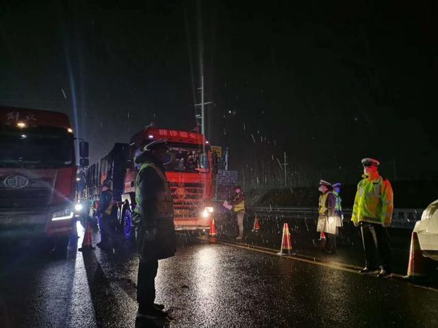 我工作中的“断”与“不断”——  一位公安战疫交警的心路告白