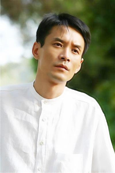 《光荣与梦想》主演田小洁：离过婚，再婚妻子是江珊？