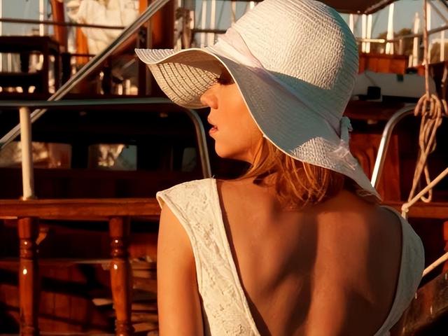 一晚赚上万,戛纳电影节钱色交易,成欧洲“高级陪客”赚钱天堂