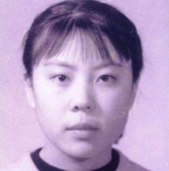 1989年,北大姐姐坠崖身亡,6年后清华妹妹中毒瘫痪,怎么回事?