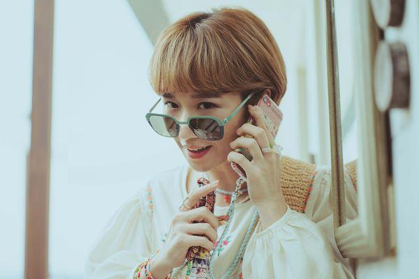 Lulu黄路梓茵突破尺度　泳池旁吻上林柏宏羞「情不自禁」