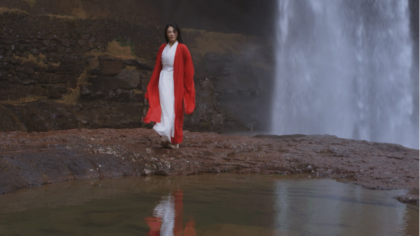 金庸经典《笑傲江湖》抢鲜春节档，张雨绮版东方不败又飒又美