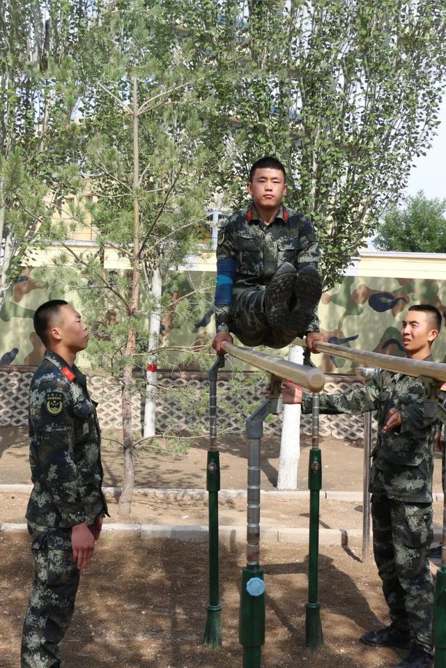 1、2、3、4、5，制服