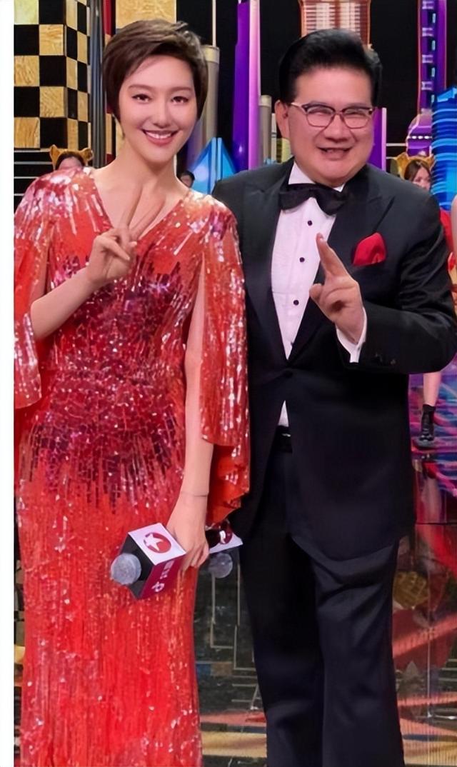 王冠：因“桃色新闻”从央视销声匿迹，辞退事件背后究竟有何隐情