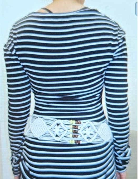 年轻女主播全身脱皮、奇痒不止！只因24小时都在…紧急提醒！