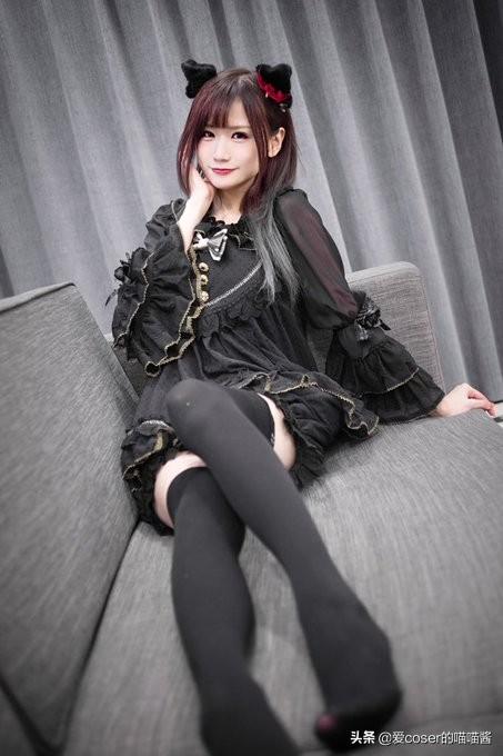 莉酱化身黑色小猫咪