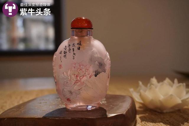 【紫牛头条】太美了，请继续弘扬传统文化！90后女孩反手“内画”绝技引网友惊叹