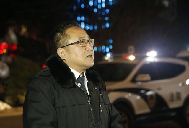 “冬季迅雷,攻坚执行”——平谷法院开展涉民生案件夜间集中执行活动