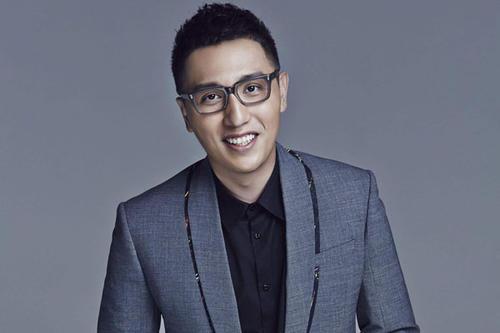 “中国好舌头”华少，一手好牌打稀烂，走到今天的结局该怪谁呢？