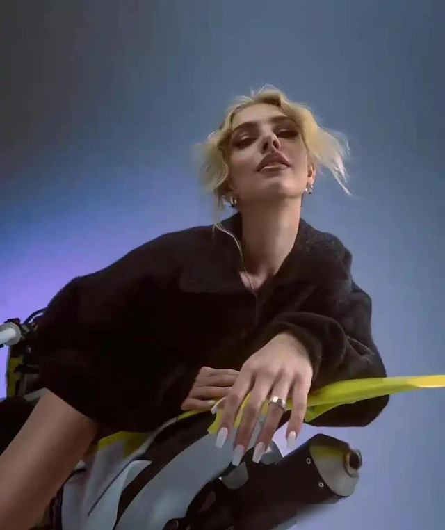 揭秘AlexaBreit：从ASMR主播到模特界女神，她的跨界之路有多疯狂