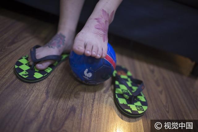 上海网红女主播直播欧洲杯，称独自看球太寂寞