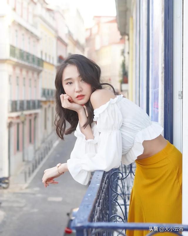 TVB一线主持女友三点式泳衣索到爆，样靓身材正，不出道好浪费