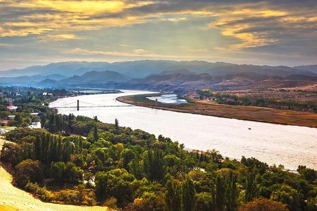 从中国最穷到与全国同步实现小康，闽宁携手缚住“贫困苍龙”