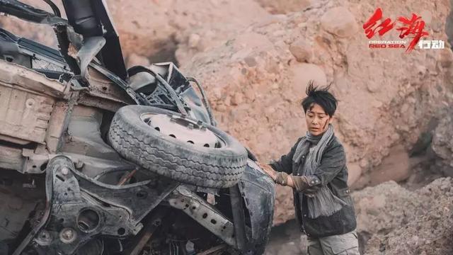 金牌女主播渴望飙车潜伏,上天入地!