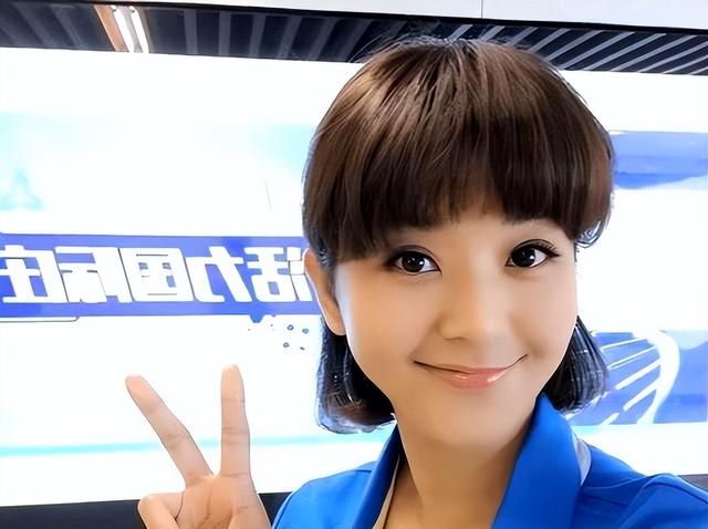 央视著名主持人和大8岁领导闪婚，婚后分居多年，她过得幸福吗？