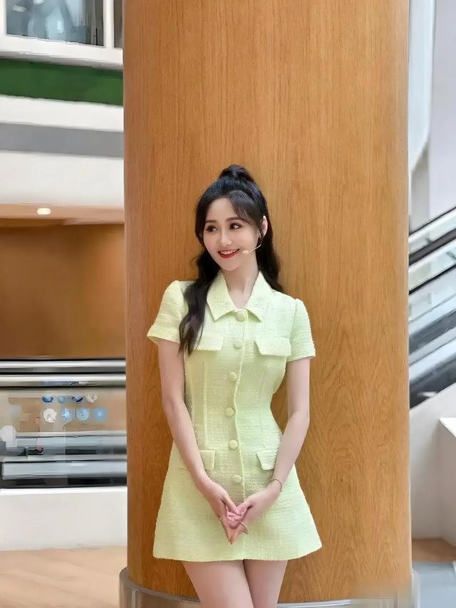 NBA十大美女主播,颜值爆表,身材火辣,谁是你的心动女神?