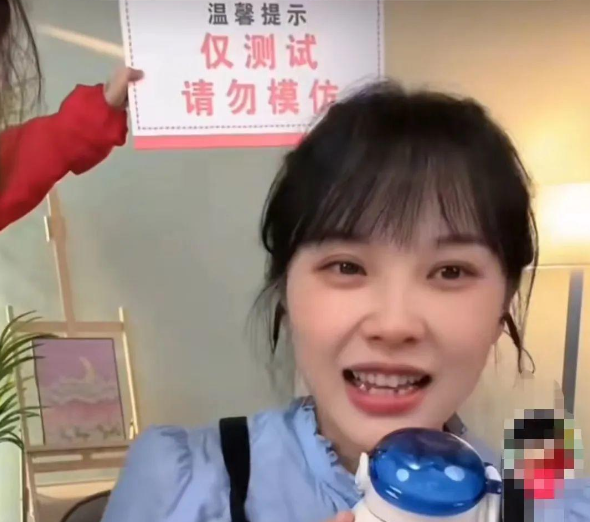 挖呀挖女幼师现状曝光：住豪宅别墅开豪车，不直播靠广告赚钱