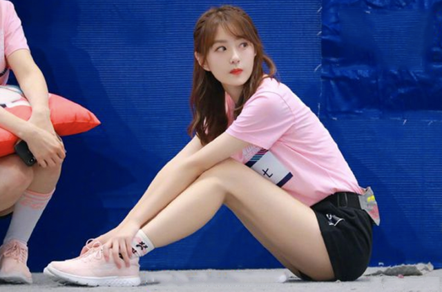 邻家小妹王小七受伤,无缘超新星全运会,暂时退出体育主播行列