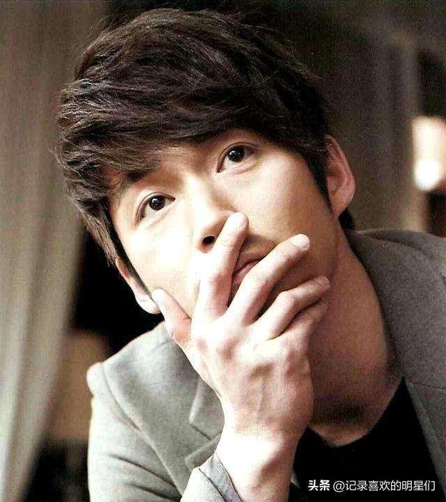 年近45岁的张赫依旧少年感满满，他的少年感来源于什么地方？