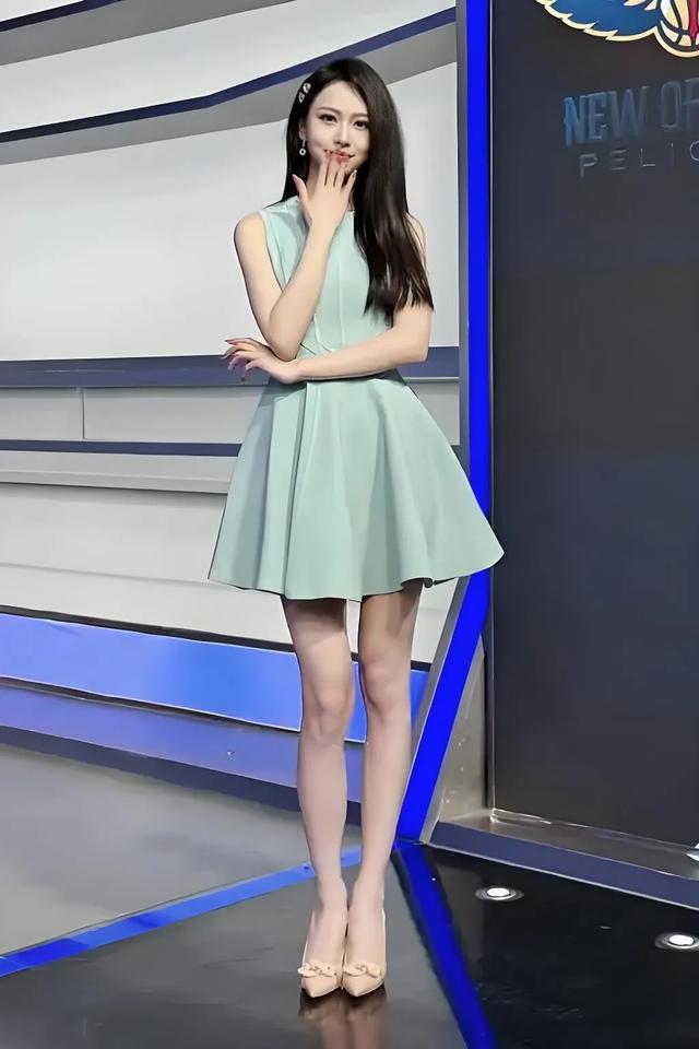 NBA十大美女主播,颜值爆表,身材火辣,谁是你的心动女神?