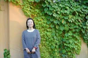 韩国口罩美女主播瑜伽(长时间戴口罩浑身不适？美女瑜伽教练带你练独创呼吸操，快速平静身心)