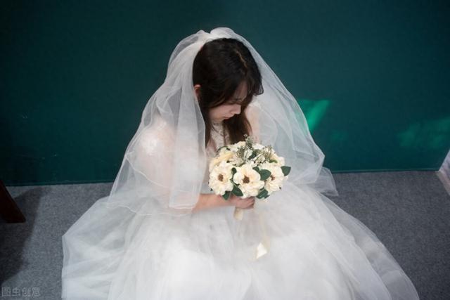 女网红立遗嘱，3千万财产都留给小男友，却糟小男友嫌弃