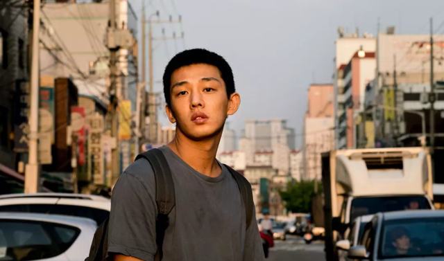 详解韩国高分电影《燃烧》中的现实讽刺和存在意义