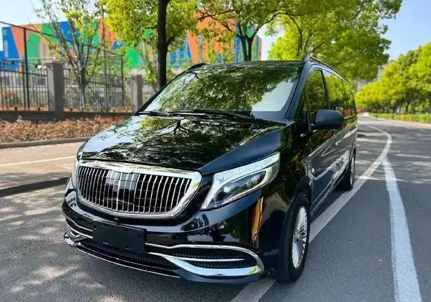 挖呀挖女幼师现状曝光：住豪宅别墅开豪车，不直播靠广告赚钱