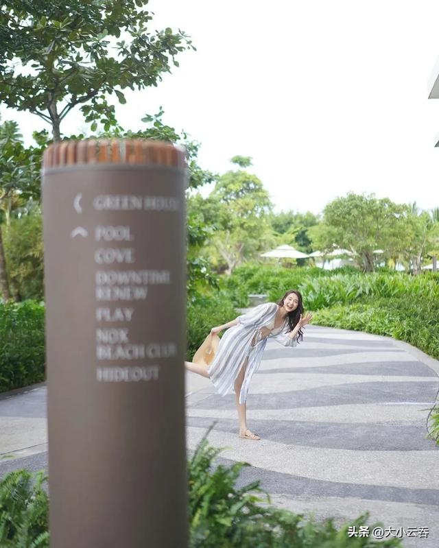 TVB一线主持女友三点式泳衣索到爆，样靓身材正，不出道好浪费