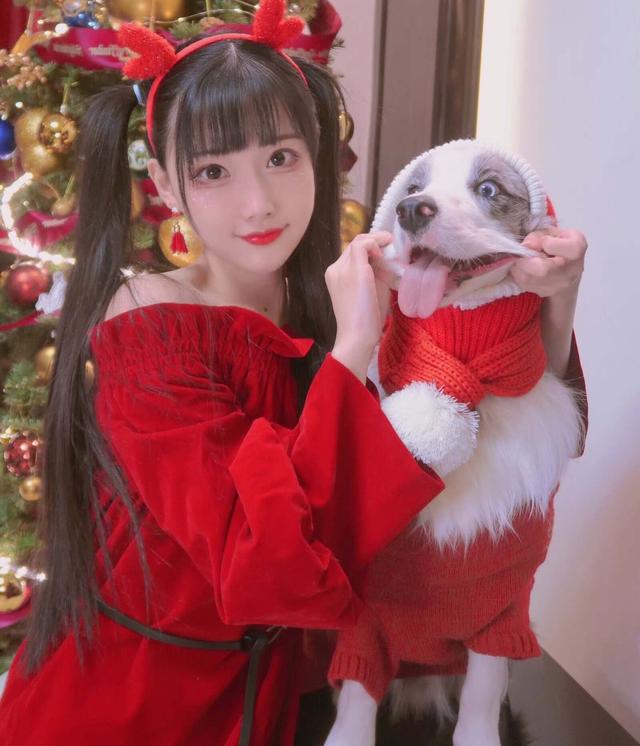 解说琪琪COS貂蝉,黑丝大长腿,身材绝佳,和张天爱气质不同