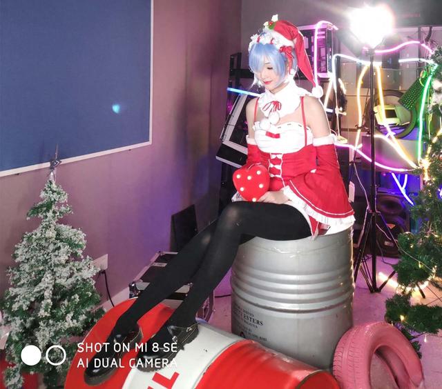 解说琪琪COS貂蝉,黑丝大长腿,身材绝佳,和张天爱气质不同