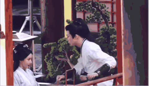 做资源咖，他凭啥？