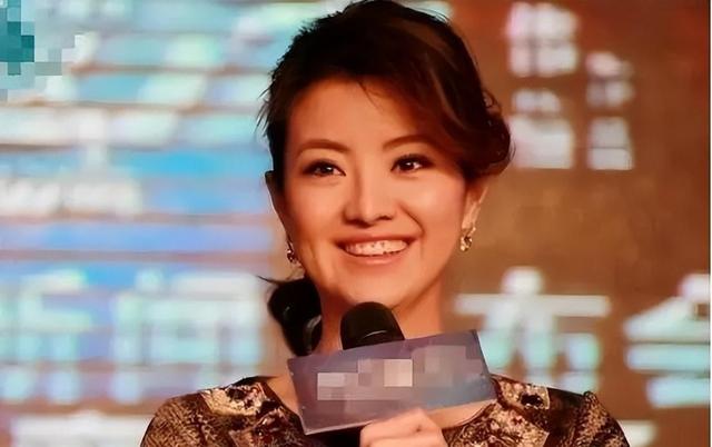 她私生活有多混乱？抛弃相爱4年的撒贝宁，夜会富家男享奢华生活