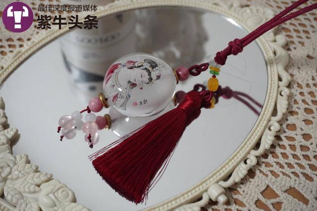 【紫牛头条】太美了，请继续弘扬传统文化！90后女孩反手“内画”绝技引网友惊叹