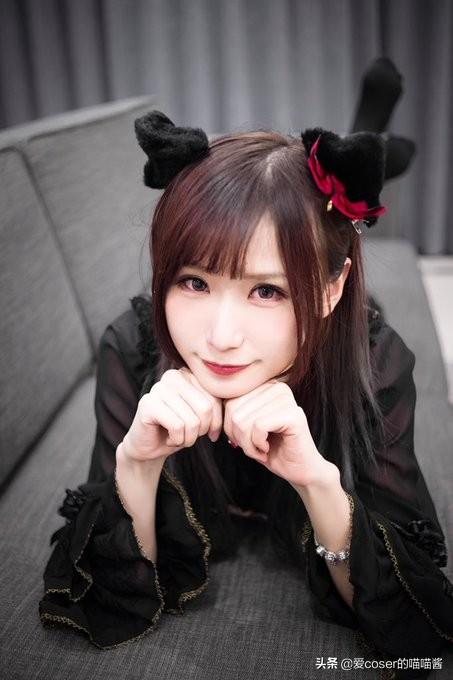 莉酱化身黑色小猫咪