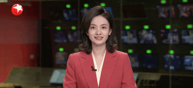 太亮眼!东方卫视“上新”首位00后女主播,已有百万粉丝!网友怒赞