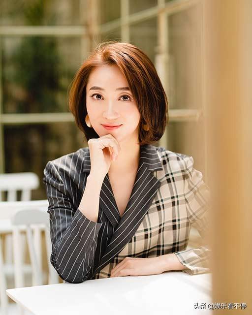 中央电视台军事节目主持人 ——周瑜