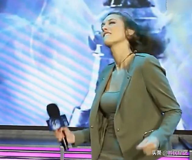 LOL各赛区女主持,芙蓉不及美人妆,水殿风来珠翠香