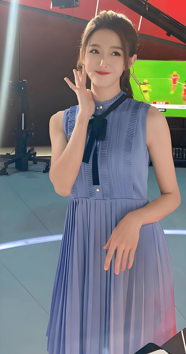 惊艳!11位腾讯体育美女主播身材爆表,比赛竟成配角?