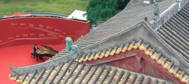 好听！李云迪与初中生百万up主宣宣破壁合作 整条街都沸腾了