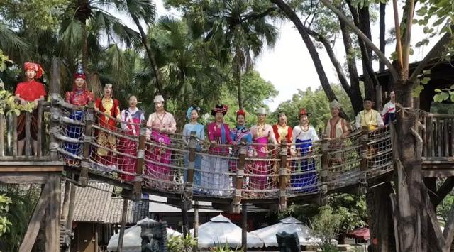 好听！李云迪与初中生百万up主宣宣破壁合作 整条街都沸腾了