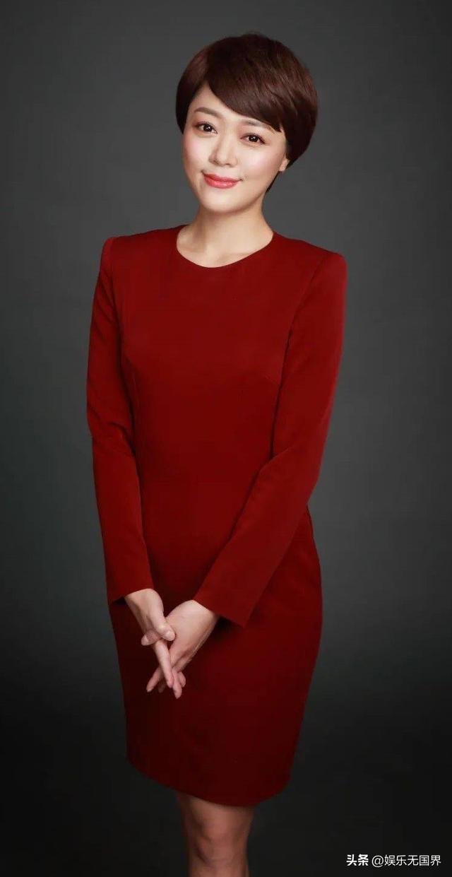 云南电视台12位美女主持人，崔爽‌是最美新闻女主播