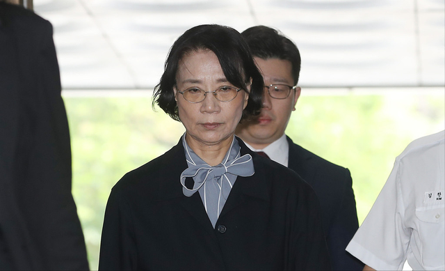 “暴走夫人”李明姬：年近70依旧霸凌员工，全民控诉被指22次施暴